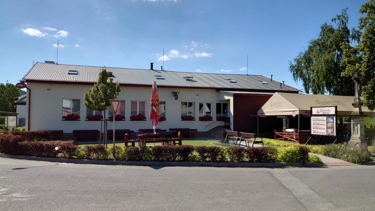 Na Rybnicku Bohutin Hotel Eksteriør billede
