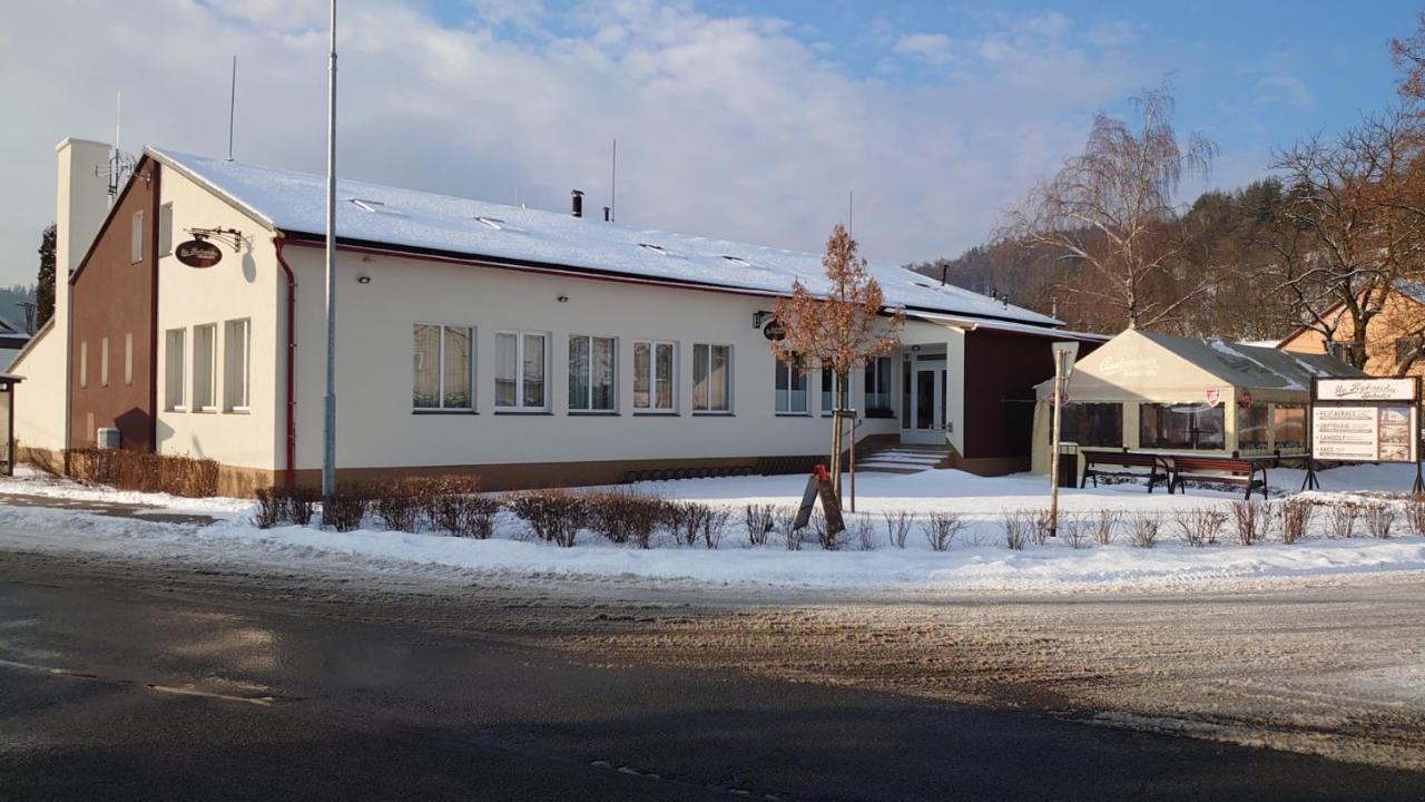 Na Rybnicku Bohutin Hotel Eksteriør billede